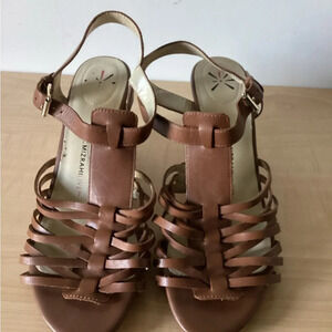 IsaacMizrahi Live brown strapped wedge sandals size 9